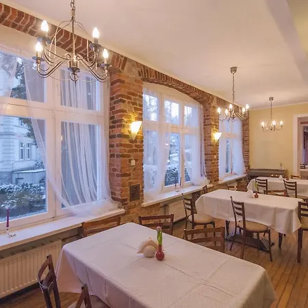 Rezydencja Arabeska Bed & Breakfast 3*