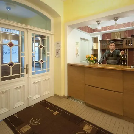 Bed & Breakfast Rezydencja Arabeska Lądek-Zdrój