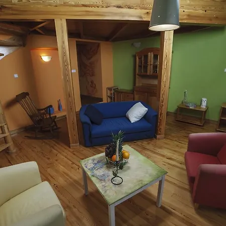 Bed & Breakfast Rezydencja Arabeska 3*
