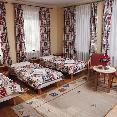 Bed & Breakfast Rezydencja Arabeska 3*