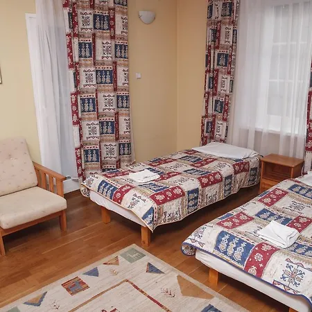 Bed & Breakfast Rezydencja Arabeska 3*